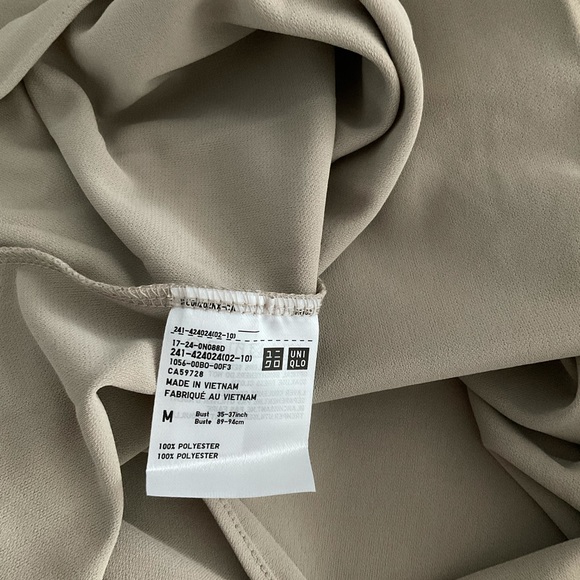 Uniqlo beige blouse - Picture 5 of 5